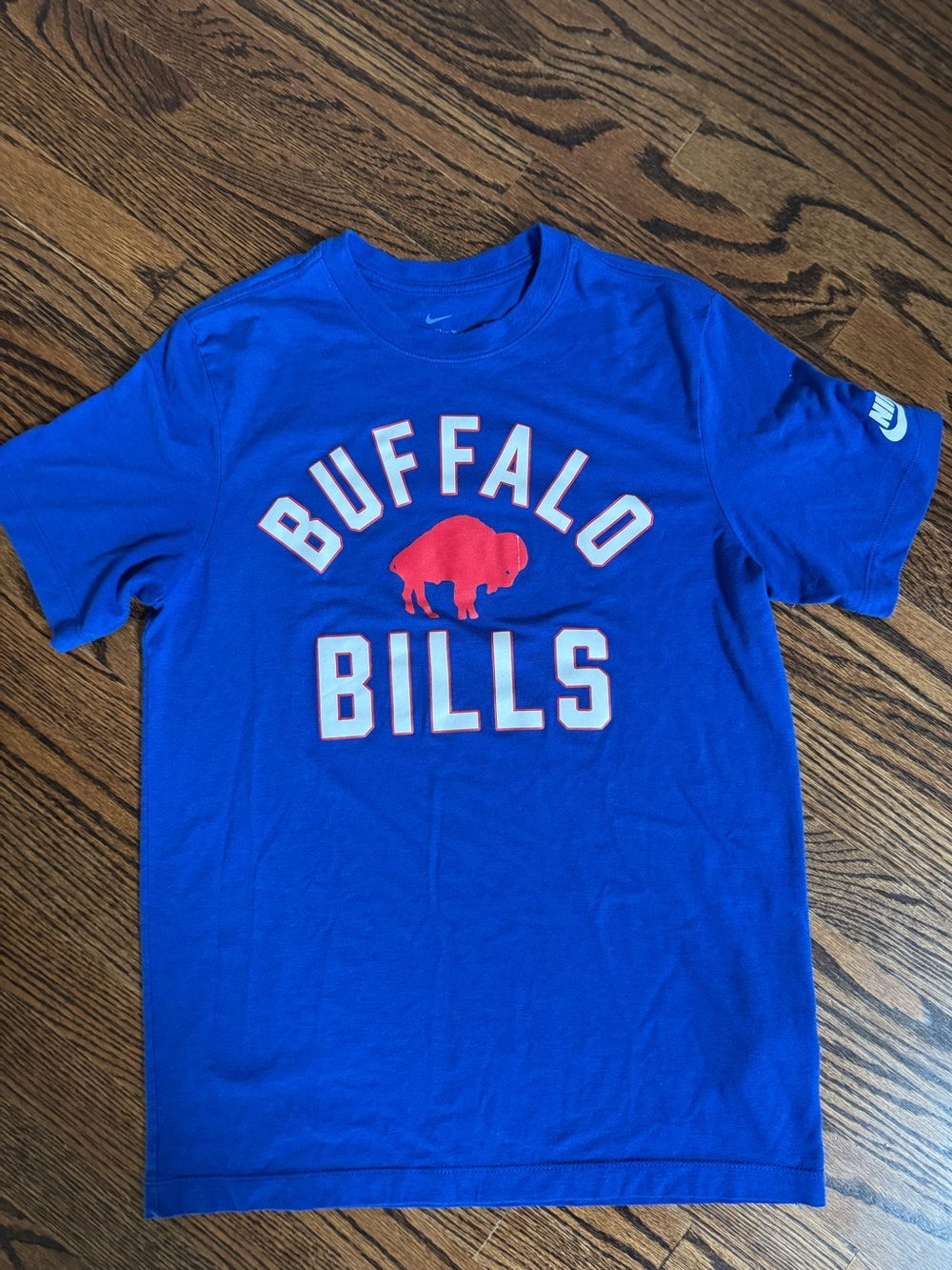 Men’s Nike Buffalo Bills blue and red tee shirt size medium